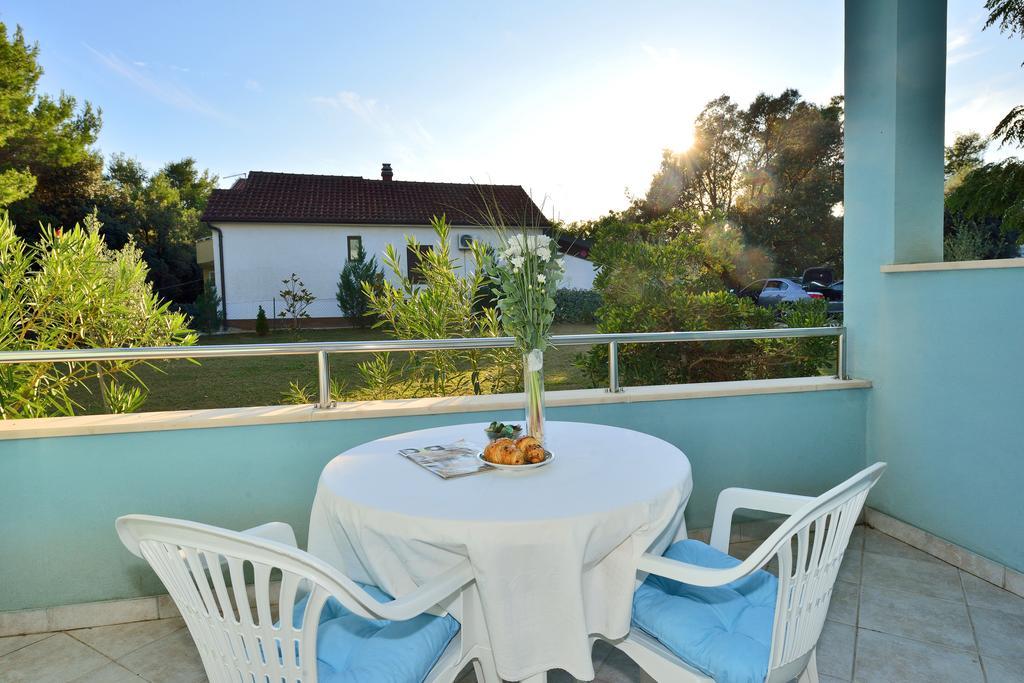 Sara Apartments Петрчане Номер фото